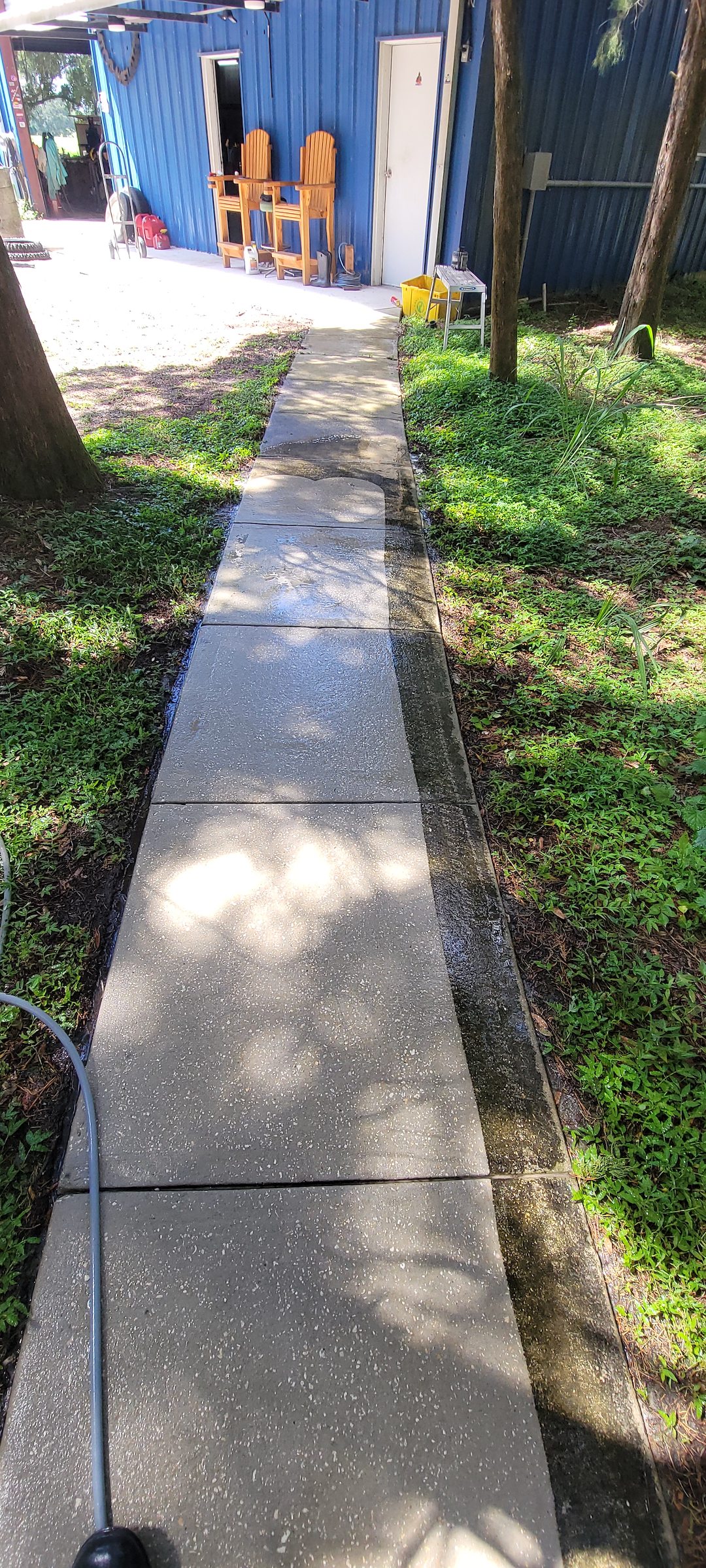 Sidewalk Cleaning in Sorrento Florida 